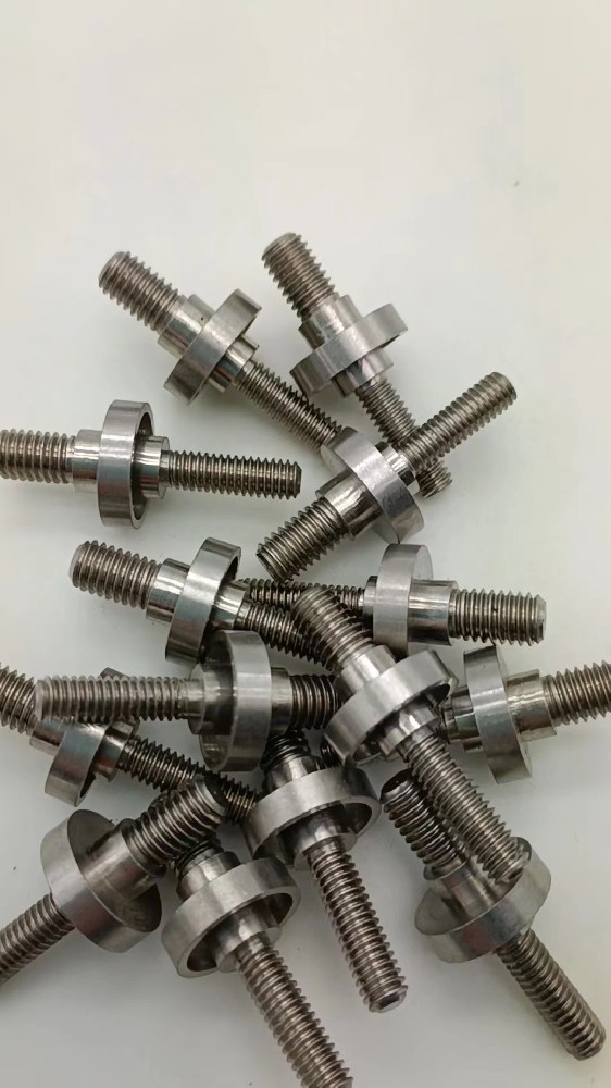 非標(biāo)螺絲是什么?